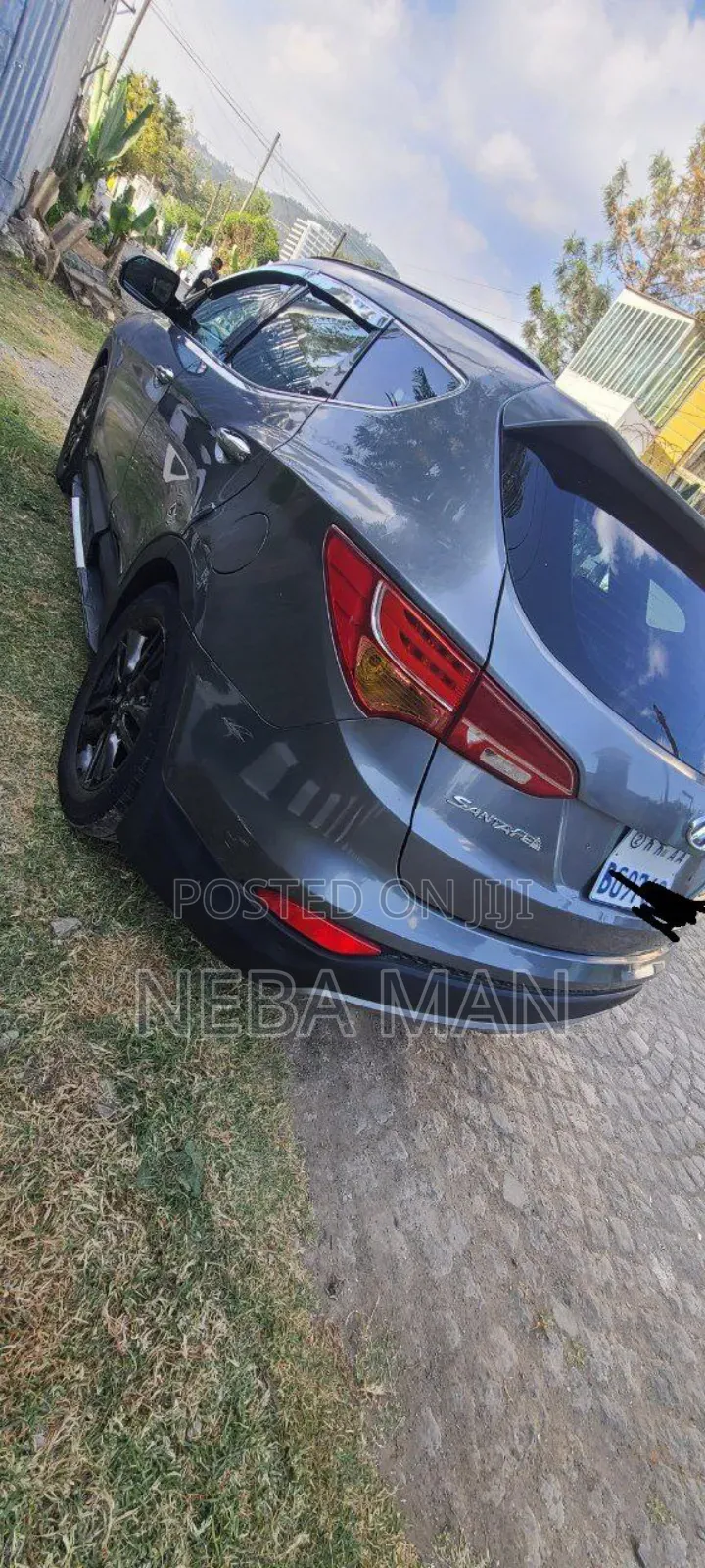 Hyundai Santa Fe 2015 Gray