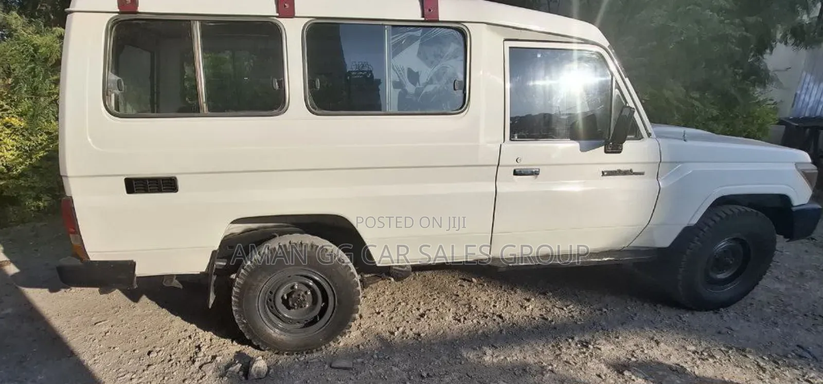 Toyota Land Cruiser 2012 White