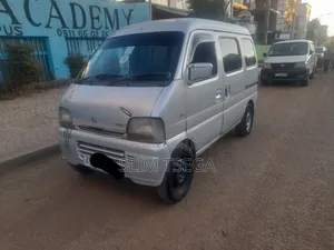 Photo - Suzuki EV 2000 Gray