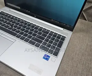 New Laptop HP EliteBook 840 G8 16GB Intel Core I7 SSD 512GB