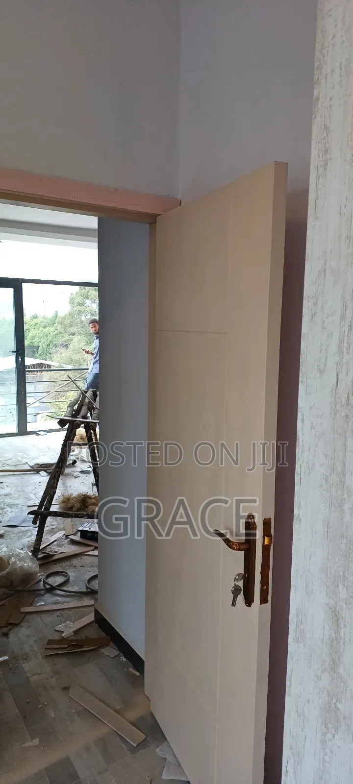 ሰሚት እንገኛለን በሮች ክችኖች ቁምሳጥኖች በሚገርም ጥራት ይደውሉልን