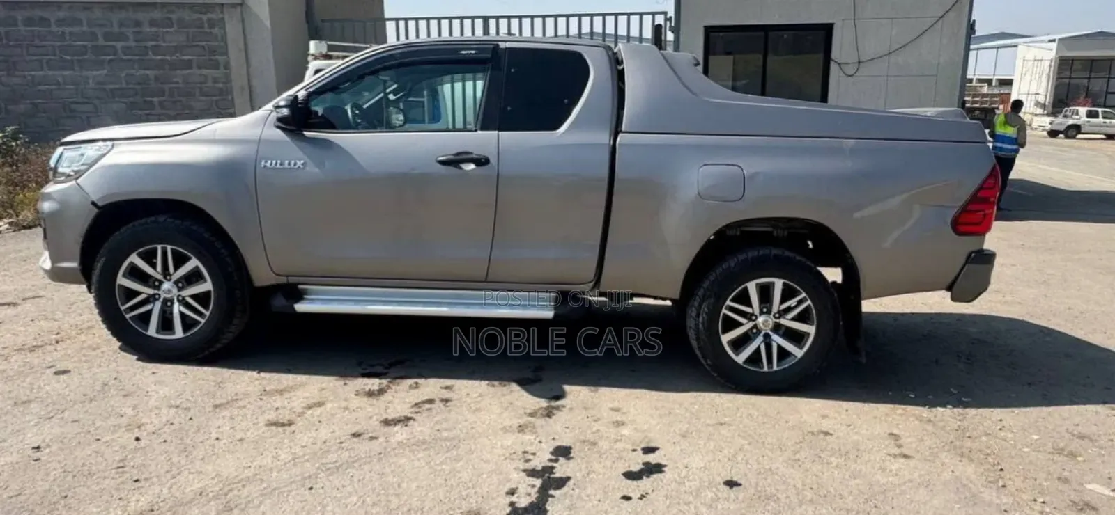 Toyota Hilux 2020 Brown
