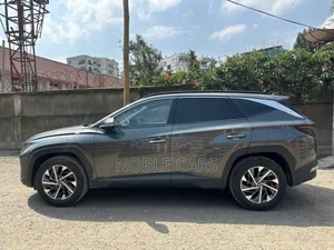 New Hyundai Tucson 2022 Gray