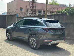 New Hyundai Tucson 2022 Gray