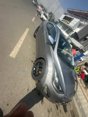 Photo - Hyundai Elantra 2015 Gray