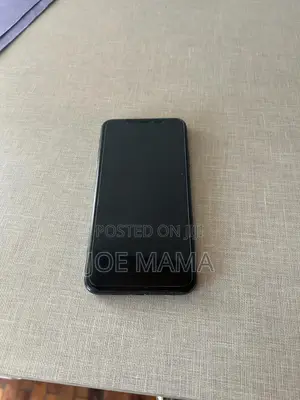 Photo - Apple iPhone 11 Pro Max 64 GB Green