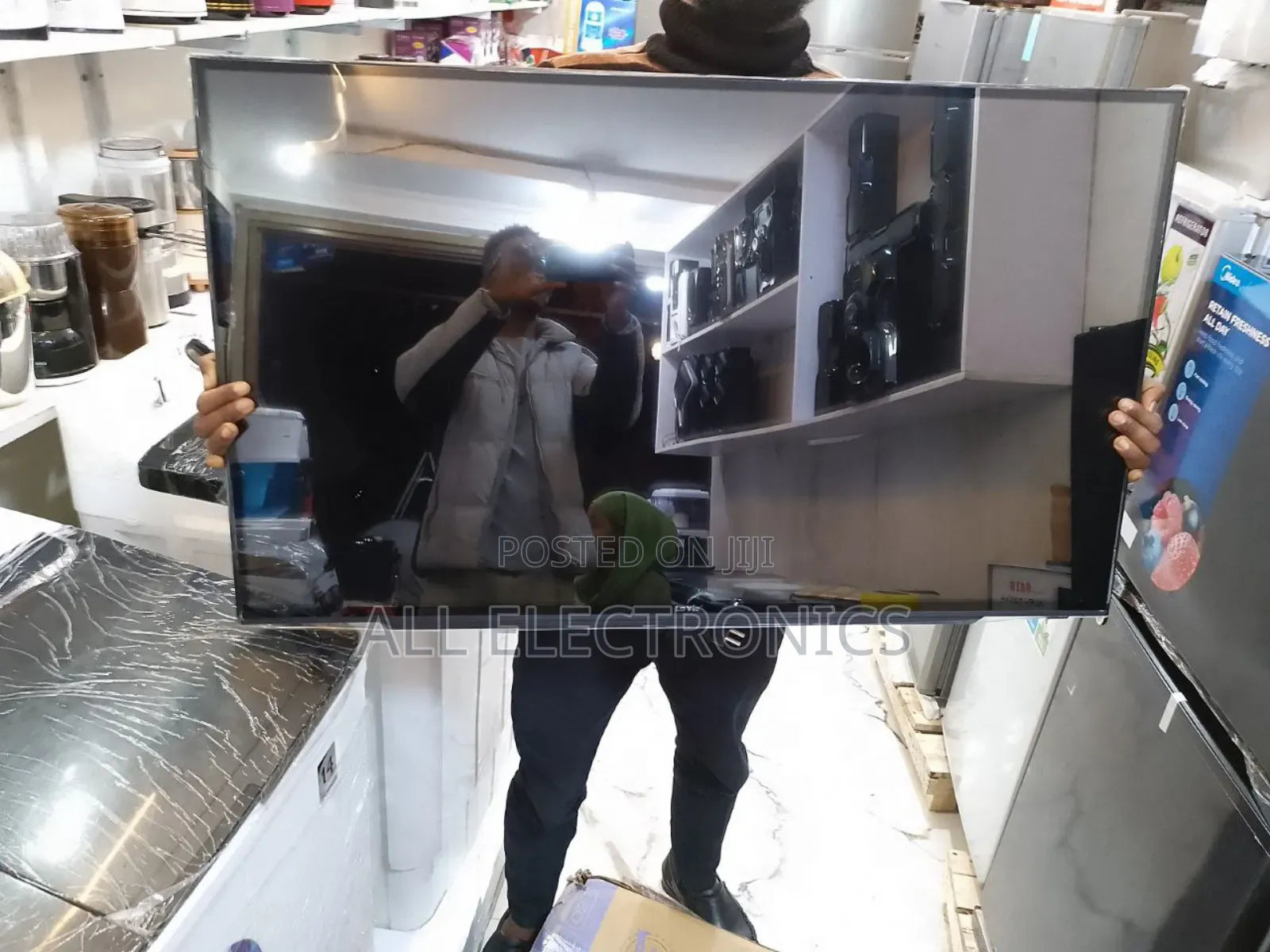 New Tv Anda"50"Inch Smart Tv