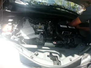 Toyota C-HR 2019 Silver