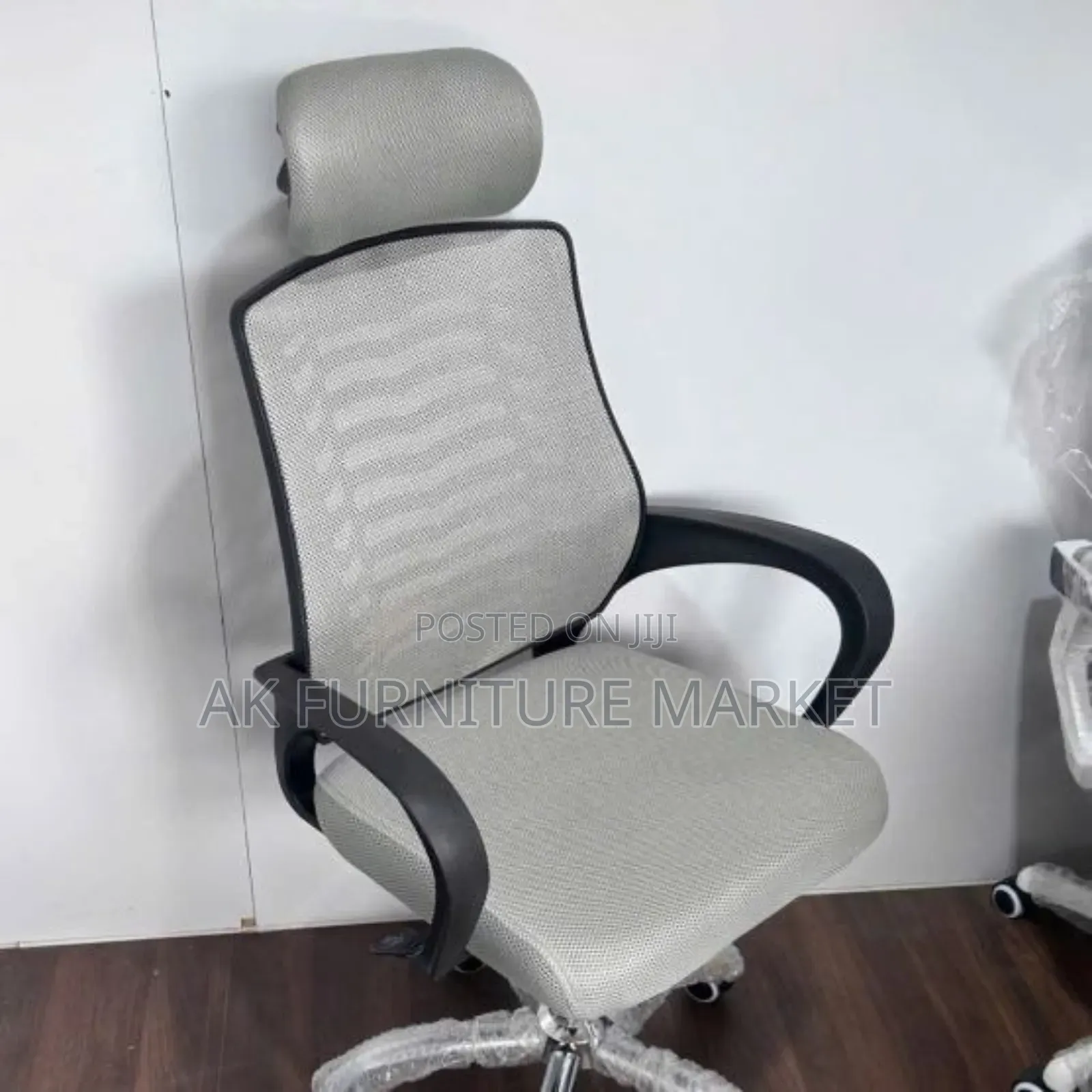 Silv Color Office and Staff Chair