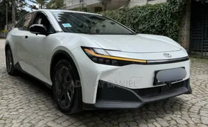 Photo - Toyota bZ3 2024 White