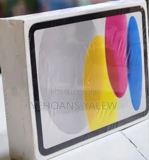 Photo - New Apple iPad Pro (2022) 64 GB