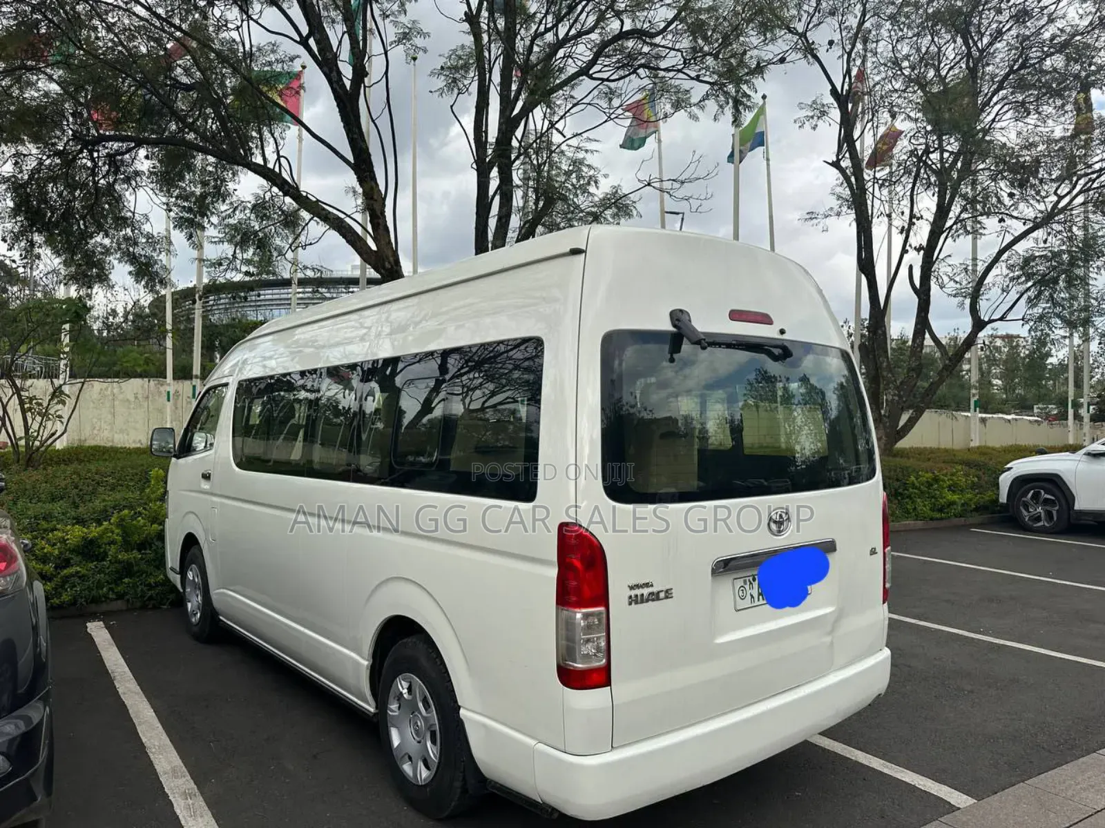 Toyota HiAce 2016 White