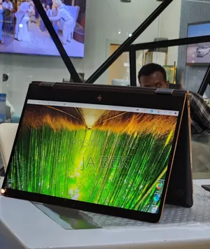 Photo - New Laptop HP Spectre 16GB Intel Core I7 SSD 512GB