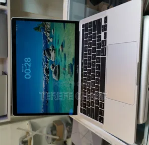 New Laptop Apple MacBook Pro M1 16GB Intel Core I7 SSD 512GB