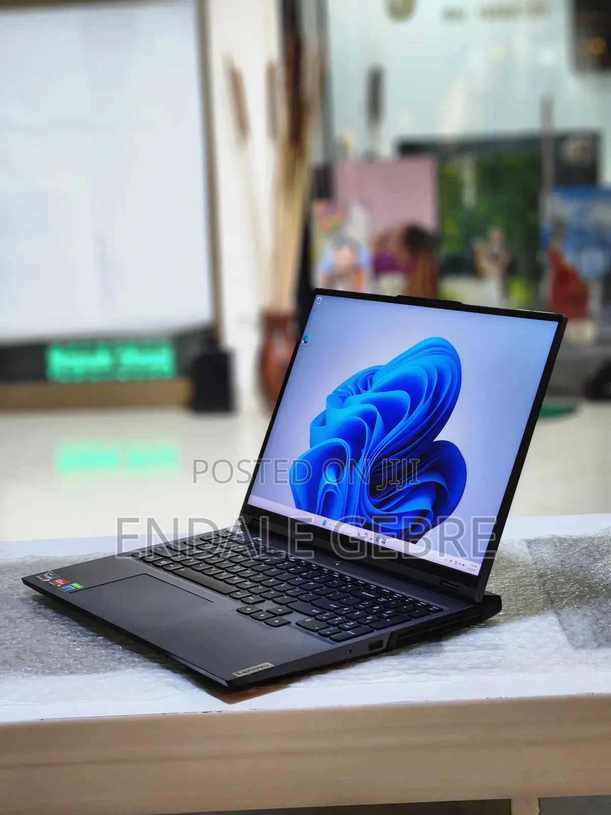 New Laptop Lenovo Legion 5 16GB AMD Ryzen 7 SSD 1T