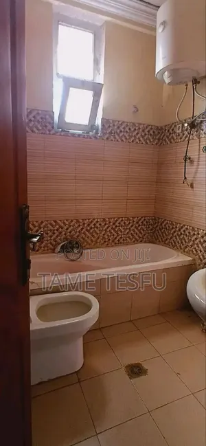 3bdrm House in 02 የረር, Yeka for sale