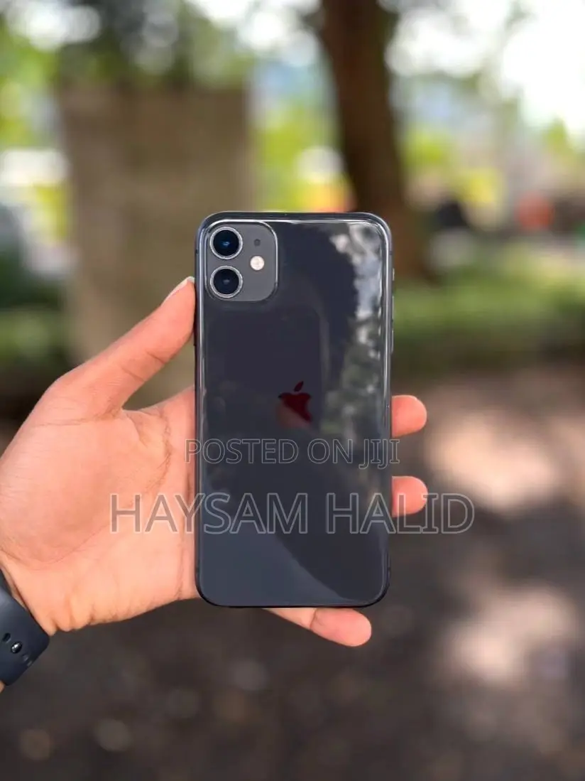 New Apple iPhone 11 64 GB Green