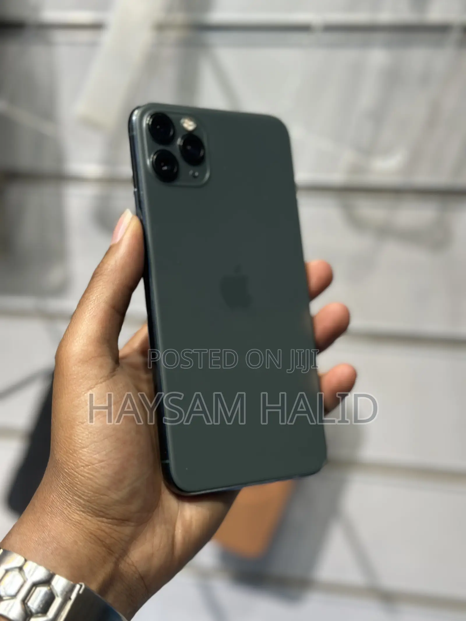 New Apple iPhone 11 Pro Max 256 GB Green