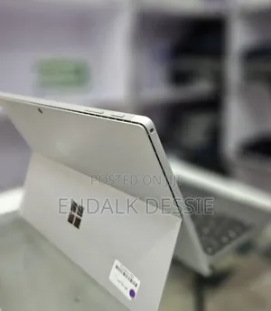 New Laptop Microsoft Surface Pro 7 16GB Intel Core I7 SSD 256GB