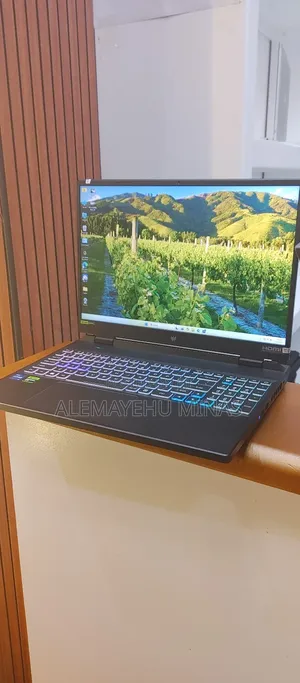 Photo - New Laptop Acer Predator Helios 300 16GB Intel Core I7 SSD 1T