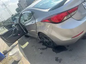 Hyundai Elantra 2015 Gray