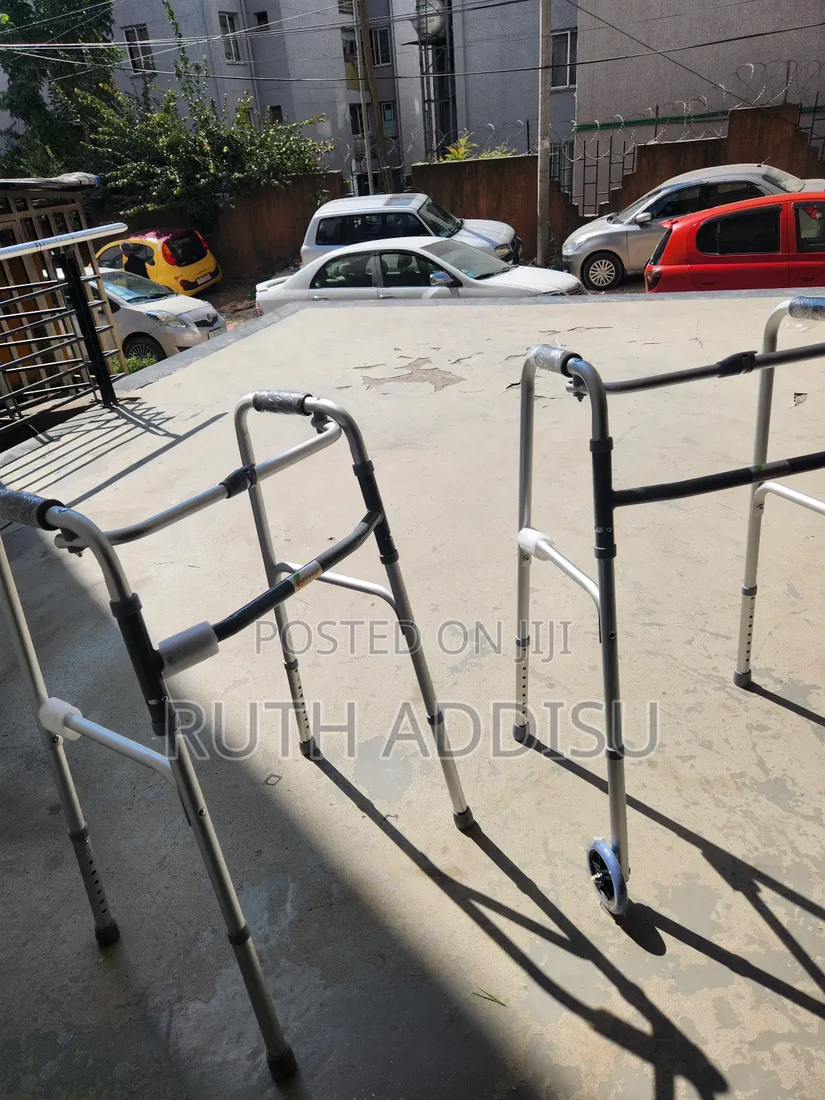 Foldable Walker Brand New Walkingbaid軍方almunium Walker段的stainless Walk