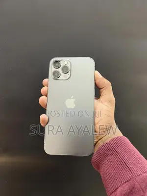 Photo - Apple iPhone 12 Pro Max 256 GB Black