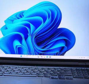 New Laptop Lenovo Legion 5 16GB AMD Ryzen 7 SSD 1T