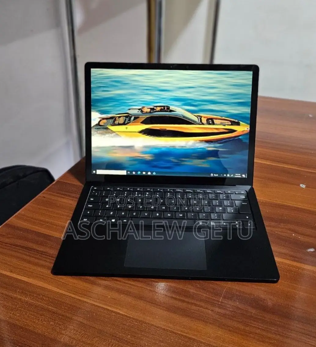 New Laptop Microsoft Surface 16GB Intel Core I7 SSD 1T