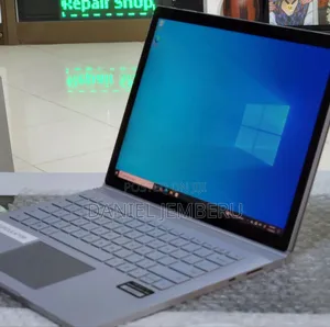 New Laptop Microsoft Surface Book 3 16GB Intel Core i7 SSD 256GB