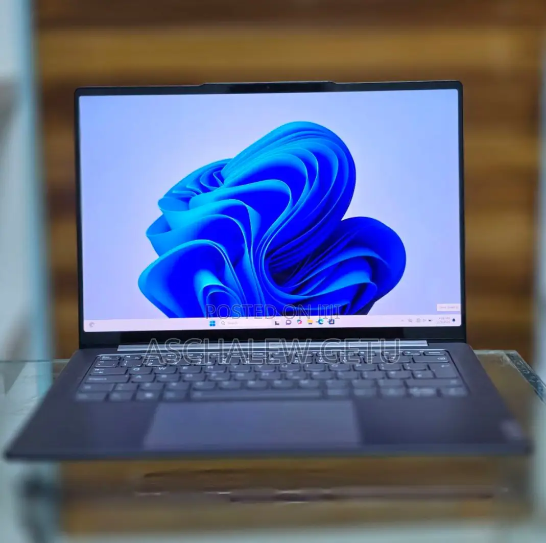 New Laptop Lenovo Yoga 3 32GB Intel Core I7 SSD 1T