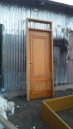 Door / የውስጥ በር