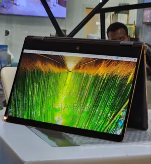 Photo - New Laptop HP Spectre 16GB Intel Core I7 SSD 512GB