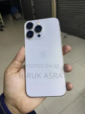 Photo - Apple iPhone 13 Pro 128 GB Gold