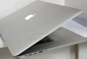 New Laptop Apple MacBook 2015 16GB Intel Core I7 SSD 512GB