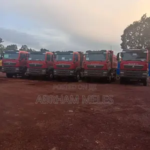 Howo Heavy-Duty Dump Trucks – Reliable and Powerful for All Your Needs