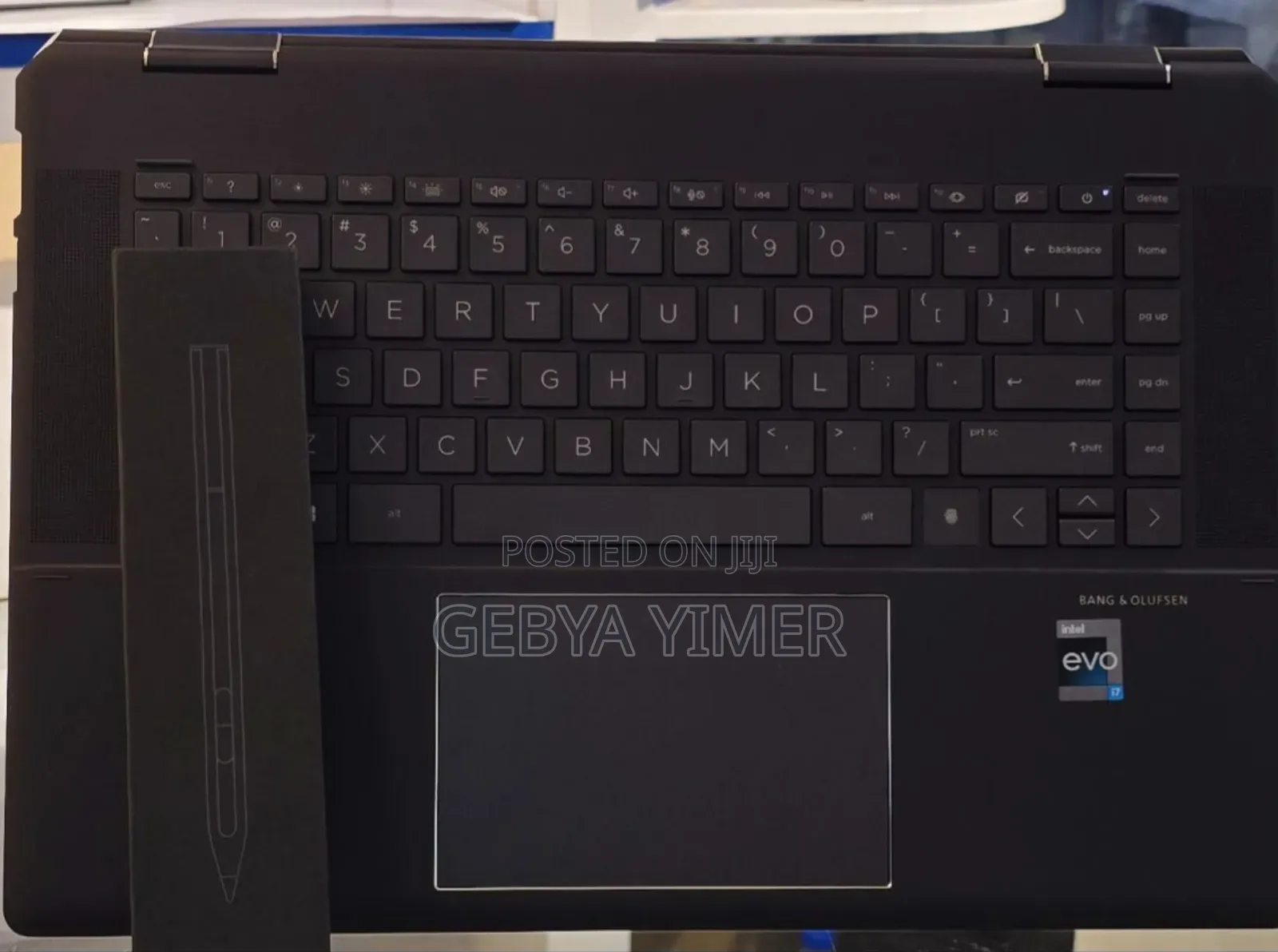 New Laptop HP Spectra 13 16GB Intel Core I7 SSD 1T