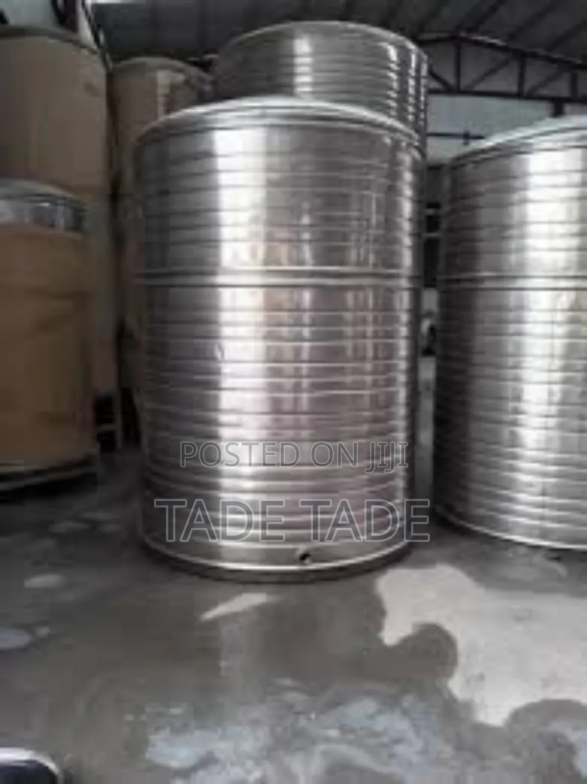 Circle Stianless Steel Water Tanker