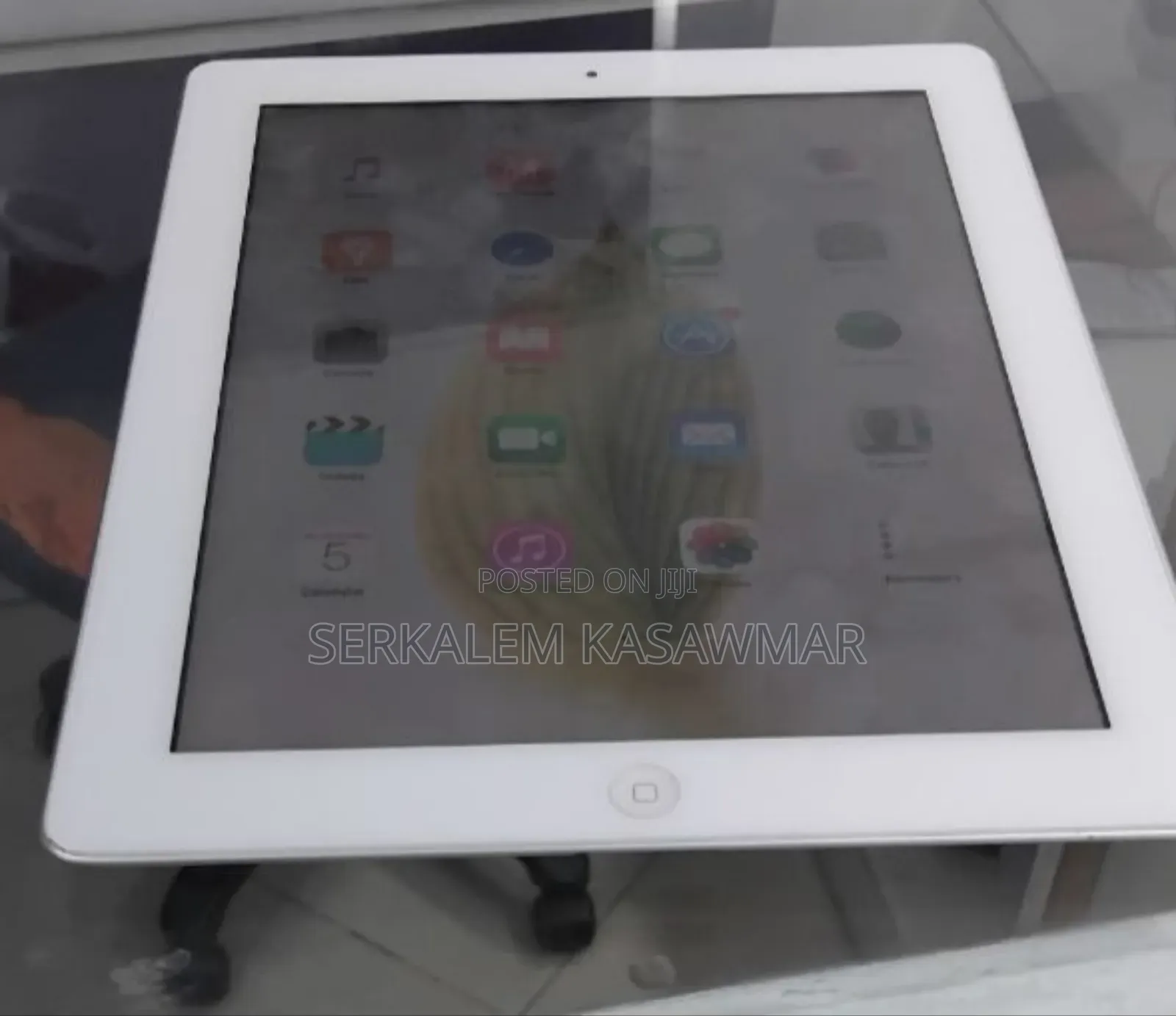 New Apple iPad 3 Wi-Fi + Cellular 32 GB Gray