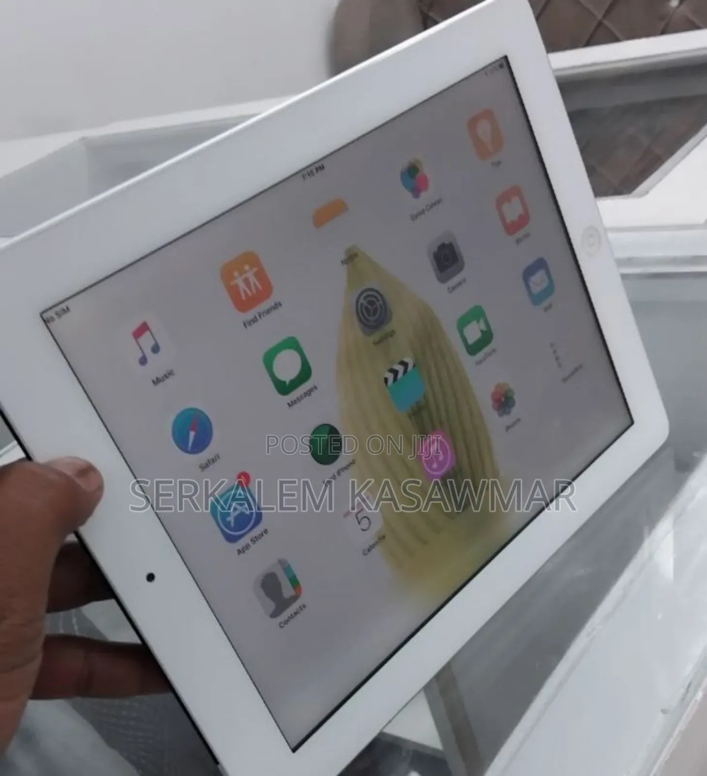 New Apple iPad 3 Wi-Fi + Cellular 32 GB Gray