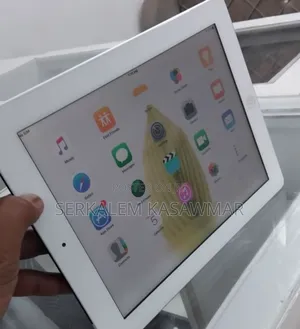 New Apple iPad 3 Wi-Fi + Cellular 32 GB Gray