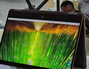 New Laptop HP Spectre X360 16GB Intel Core I7 SSD 512GB