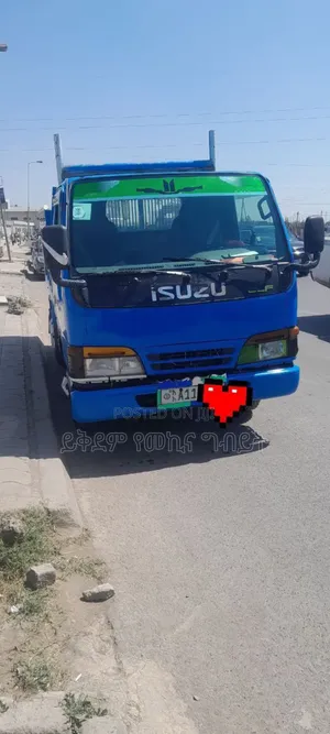 Photo - Izuzu Dump Truck