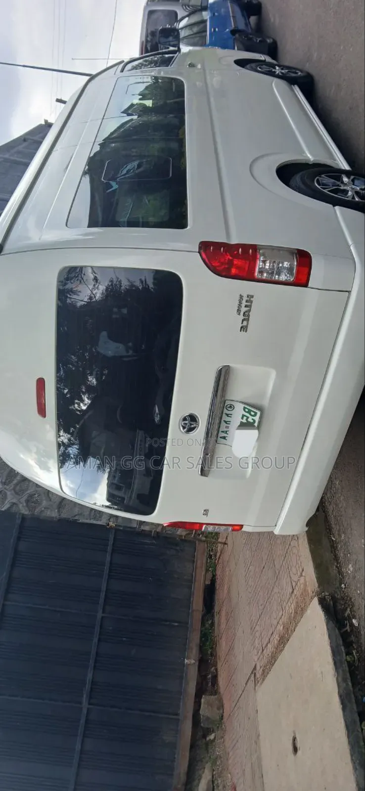 Toyota HiAce 2021 White