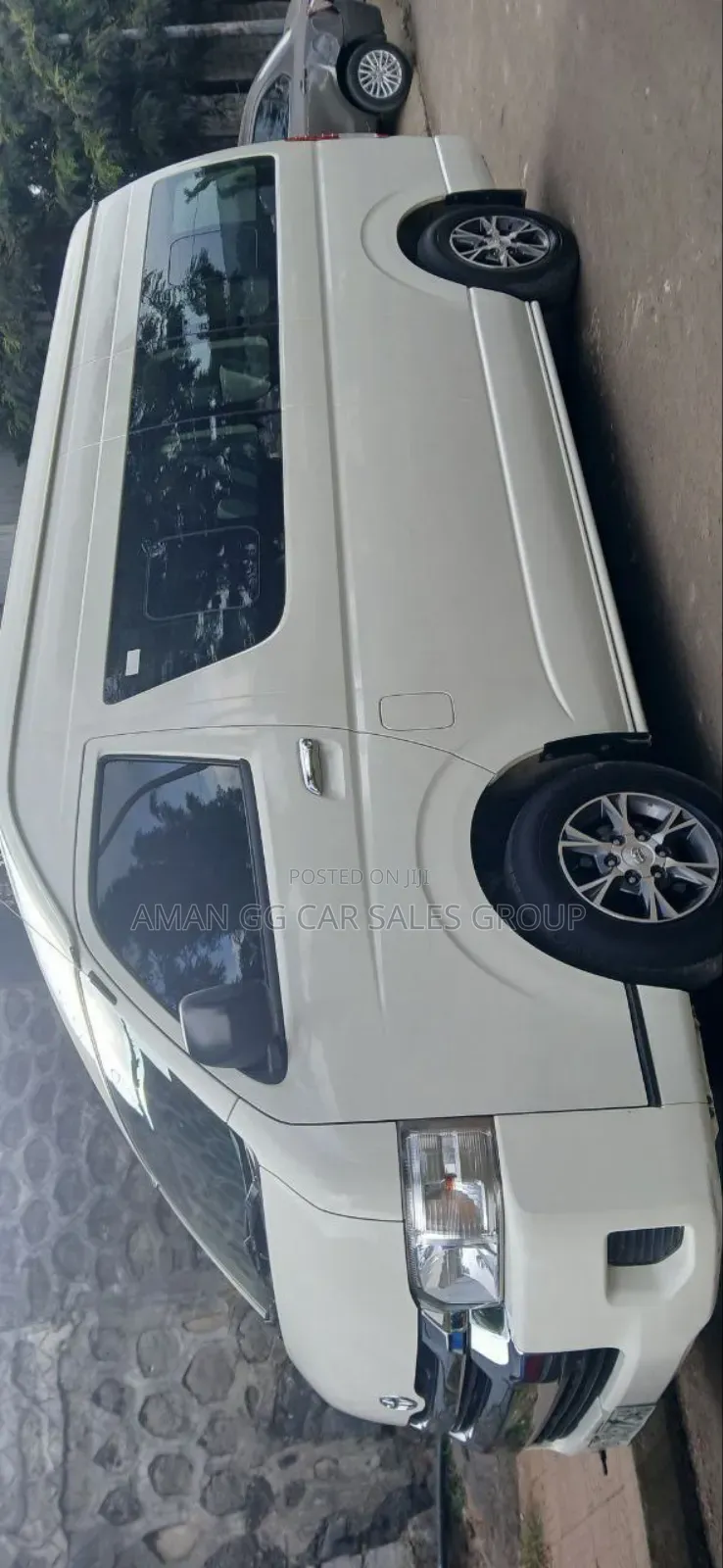 Toyota HiAce 2021 White