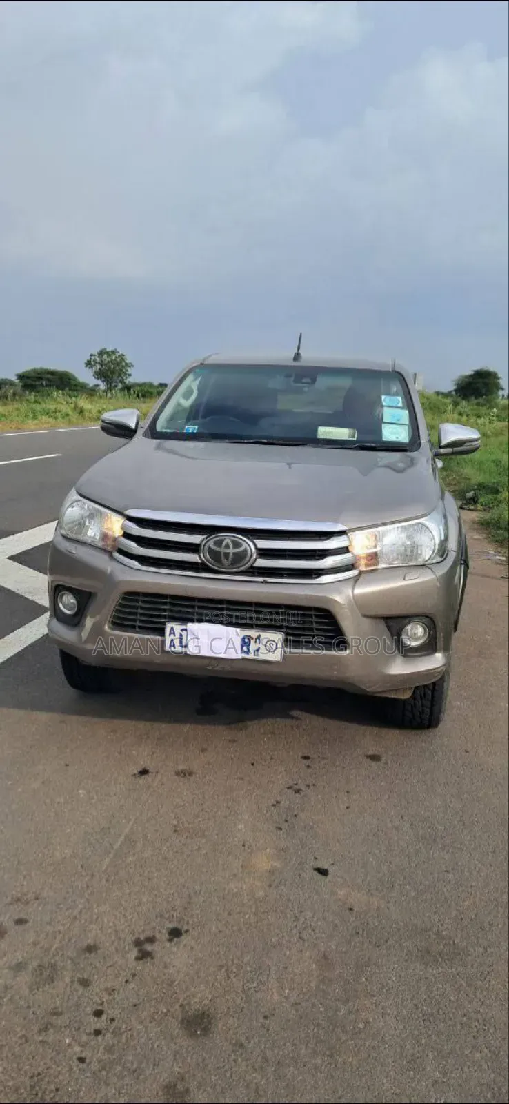 Toyota Hilux 2018 Gold