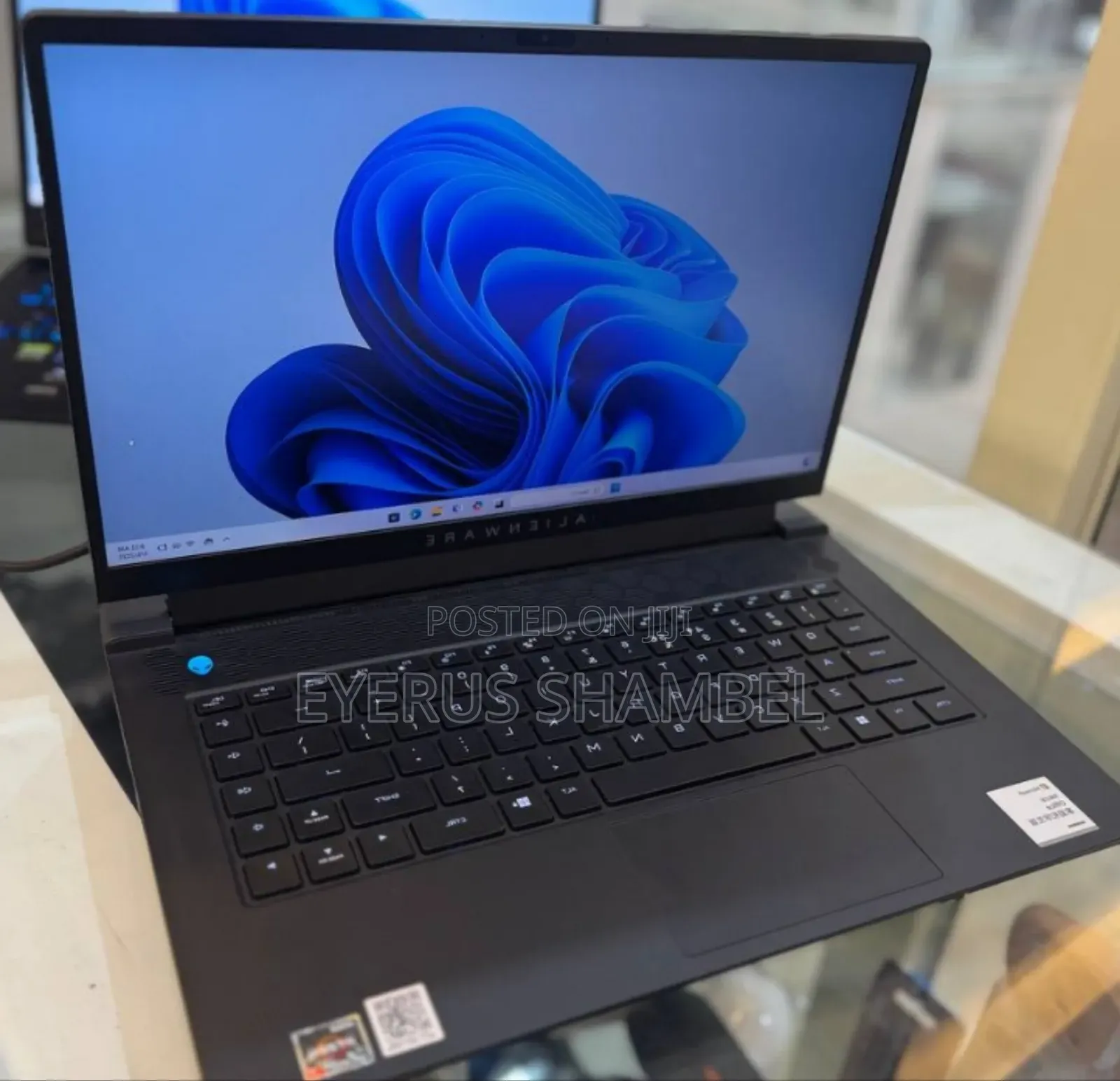 New Laptop Alienware M15 R3 16GB AMD Ryzen 7 SSD 512GB