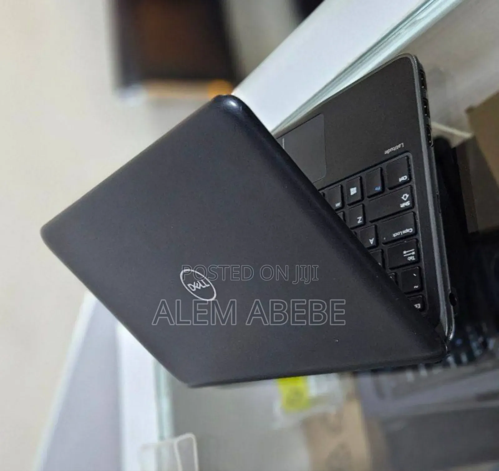 New Laptop Dell Latitude 3180 8GB Intel Core 2 Quad SSD 128GB