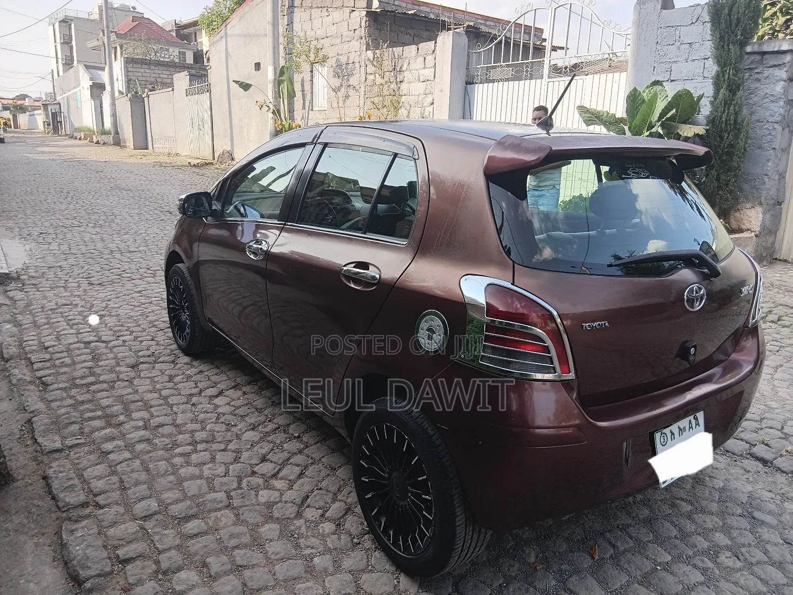 Toyota Yaris 2010 Burgundy
