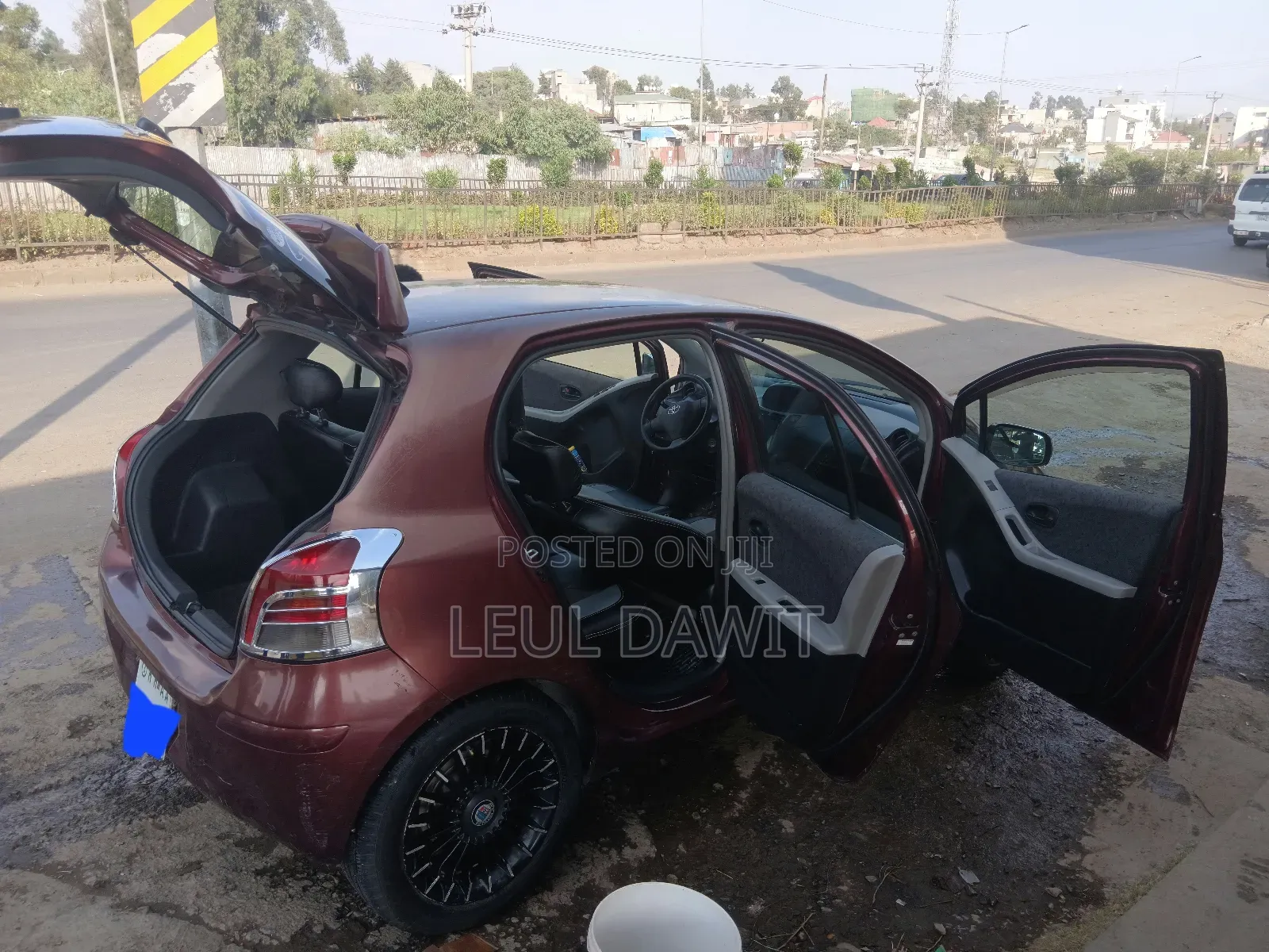 Toyota Yaris 2010 Burgundy